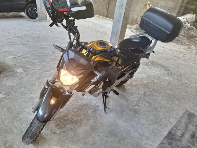 Moto Honda cb250 twister 2020