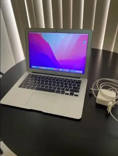 MacBook Air 13.3 polegadas i5 8GB 128Gb SSD