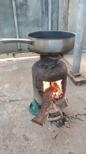 Fogareiro a lenha.