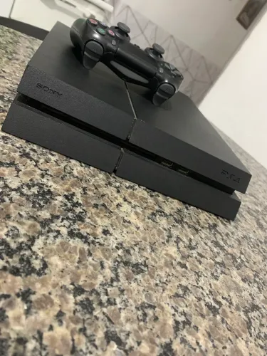 PS4 Fat com jogos e controle