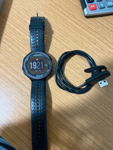 Relógio Garmin 235