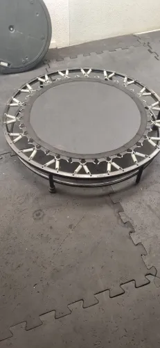 Jump cama elástica para atividade fisica