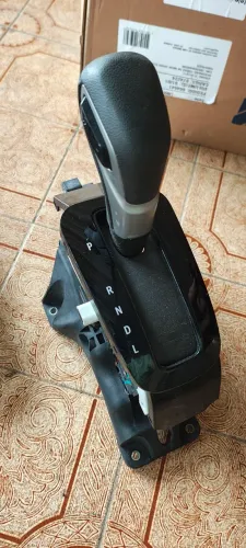 Alavanca cambio automatico traker