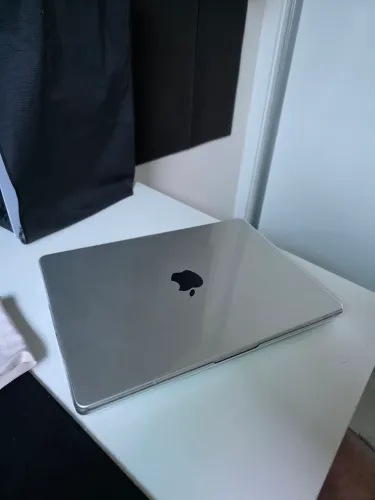 Macbook M3 Pro - 16gb, 1tb, 14'