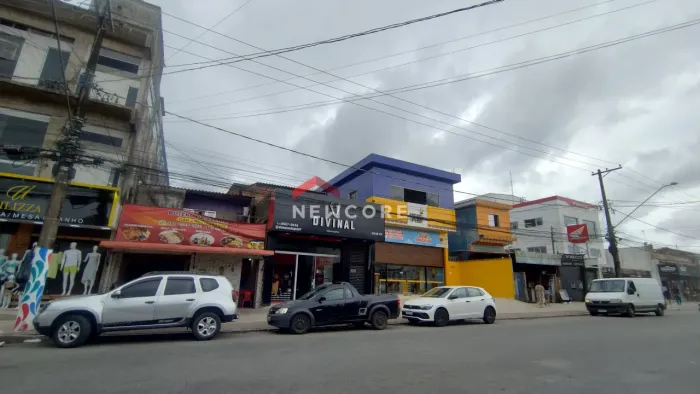 Loja em Avenida Deputado Ulisses Guimarães - Jardim Rio Branco - São Vicente/SP