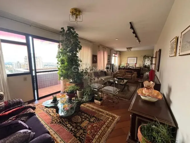 Apartamento Duplex à venda no Ed. Manhattan Residence, Centro de Londrina