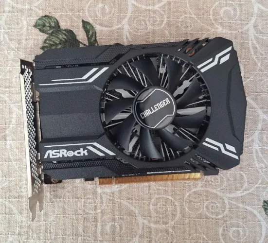 Placa de vídeo AMD Radeon RX 6400 4GB