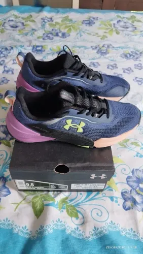 Under Armour tribase