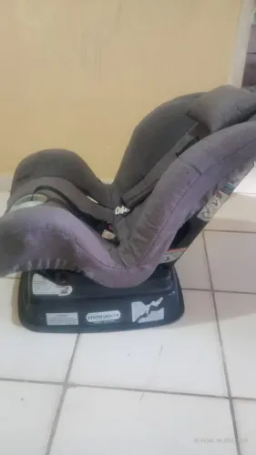 Cadeirinha de acento infantil de carro