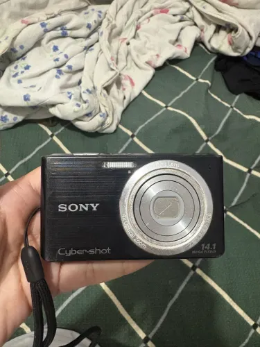 câmera sony cybershot preta 