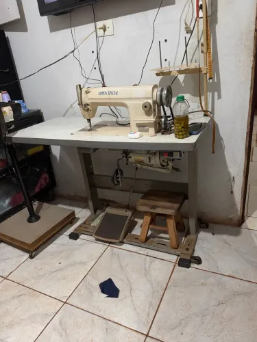 Máquina de costura