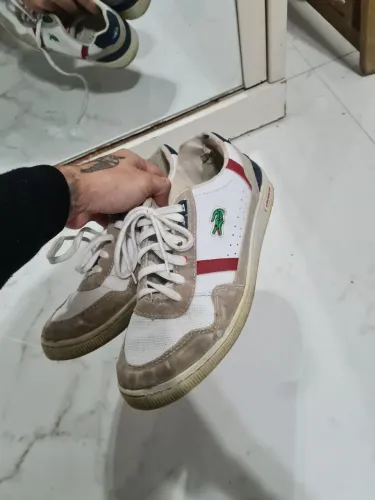 TENIS LACOSTE USADO