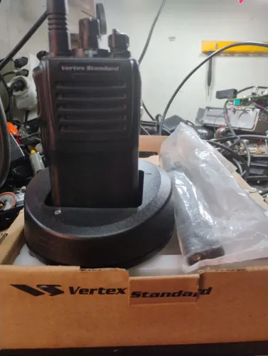 Rádio Vertex VX231 VHF completo bateria de lítio e carregador mais 2 antena VHF p rádio v