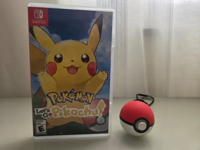 Vendo Controle Pokeball Plus + Pokemon Lets Go Pikachu - Nintendo Switch - Aceito Cartão