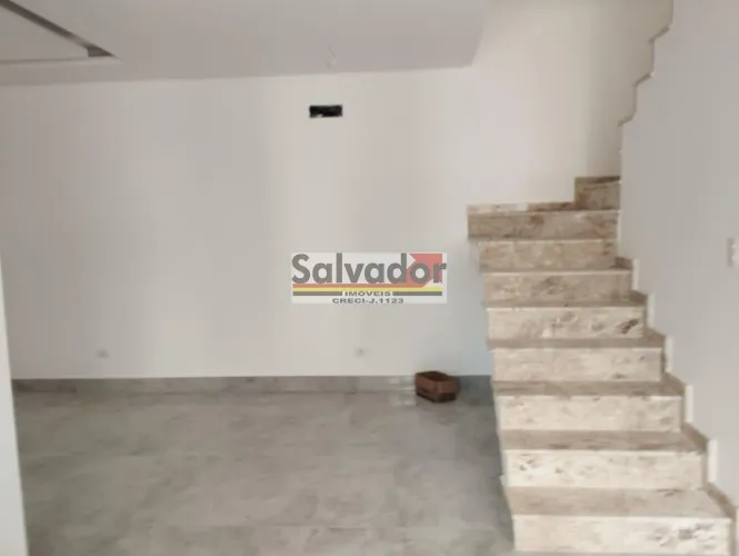 Sobrado à venda na Vila Gumercindo
