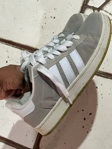 Tenis Adidas 
