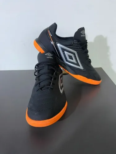 chuteira futsal umbro adamant master class