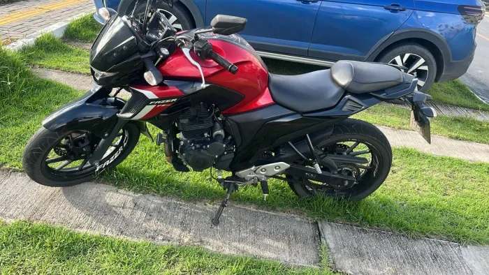 Fazer 250 em perfeito estado de conservação