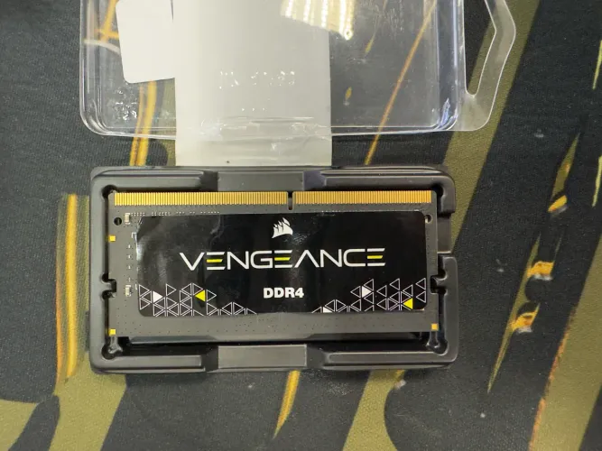 MEMÓRIA RAM 16GB 3200 mhz CORSAIR