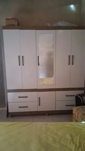 Guarda roupa 6 portas