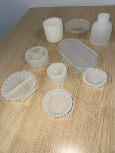 KIT COM 9 MOLDES DE SILICONE PARA VELAS E ARTESANATO - SEM USO