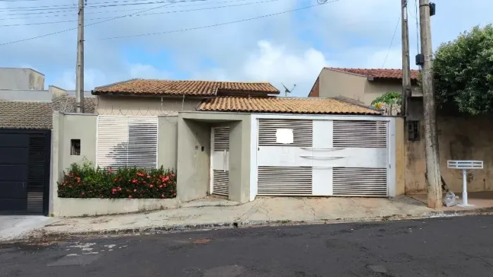 Vendo Casa em Guapiaçu
