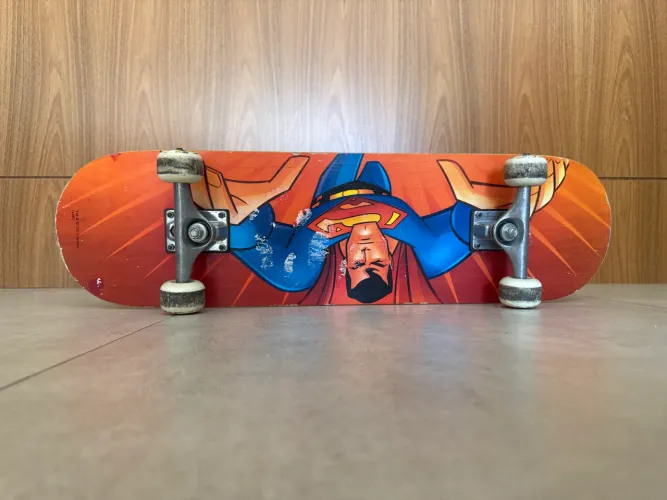 Skate Shape Superman
