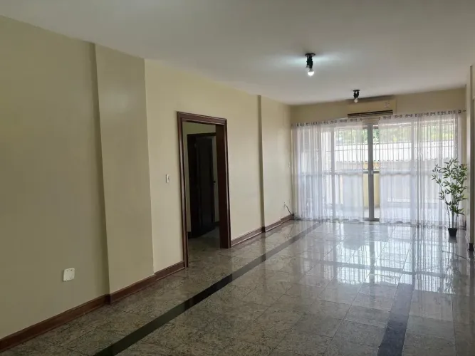 VF108AN - Apartamento com 3 quartos (um suíte), todos com armários e climatizados na Campi