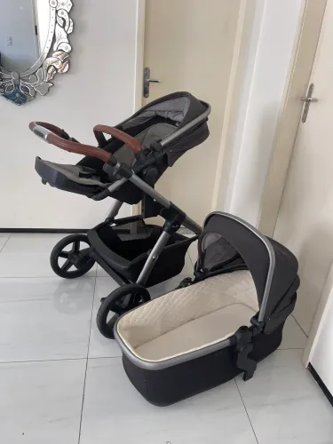 Carrinho de bebê Silver Cross Wave