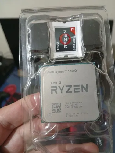 Ryzen 7 5700X (NÃO ENVIO) - 8cores/16threads 4.65GHz