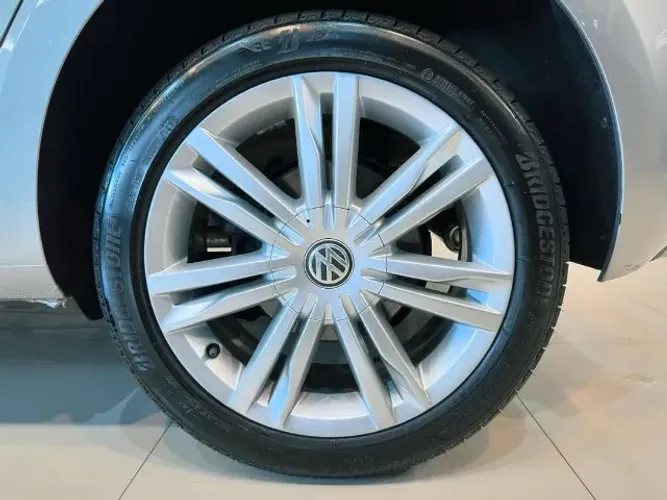 Volkswagen Golf Highline 1.4 TSI 140cv Aut. 2014