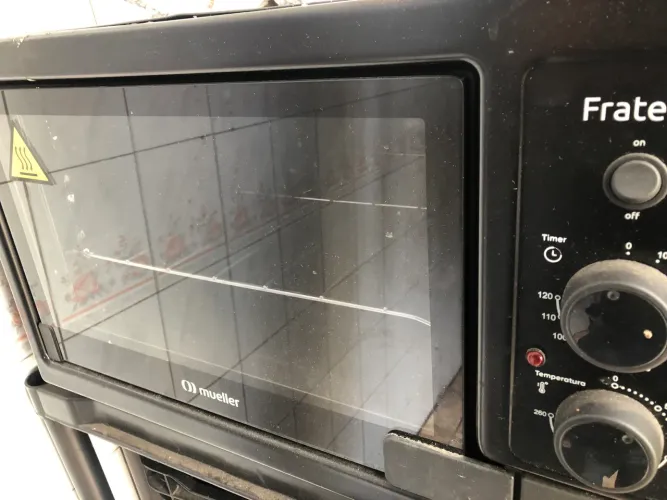 Vendo forno elétrico semi novo