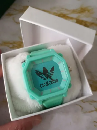 Relógio Adidas ( entrego)