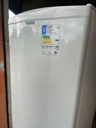 Vendo geladeira semi nova