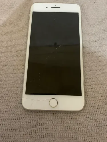 iPhone 8 Plus 