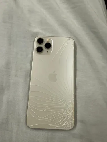iPhone 11 Pro 256GB branco - Acompanha Capinhas + carregador
