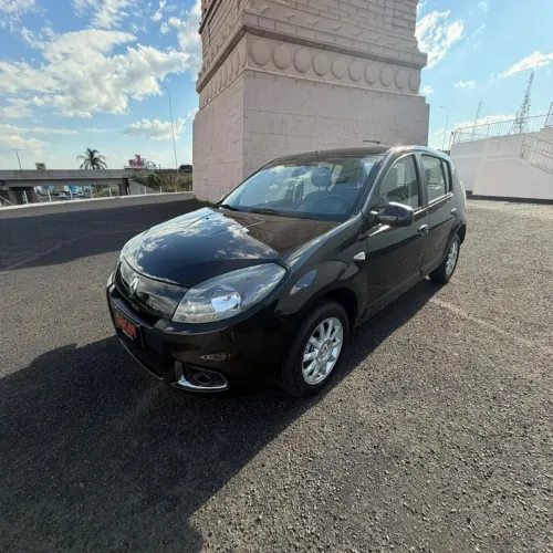 Renault Sandero Privilège Hi-flex 1.6 16V 5P AUT 2014