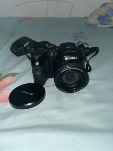 Kodak Pixpro AZ425 Semi Nova - Zoom 42x, Fotos e Vídeos em Alta Qualidade