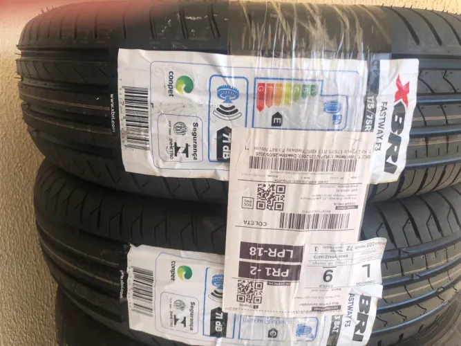Pneu aro 13, novo