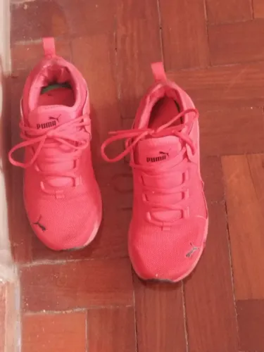 Tênis puma vermelho tamanho 43