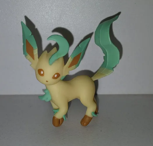 BONECO ACTION FIGURE MINIATURA POKEMON LEAFEON SCALE WORLD ORIGINAL
