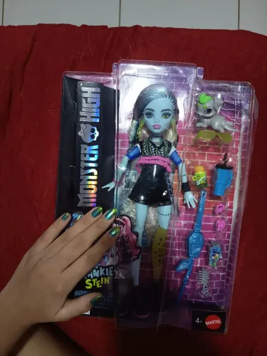Boneca Frankie Stein Monster High Lacrada Core Refresh 2