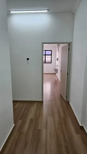 Sala Comercial para venda e locação no bairro JARDIM INFANTE DOM HENRIQUE