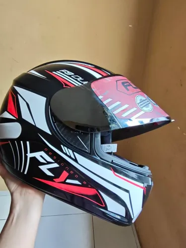 Capacete FLY F9 Duo n°58 - Estado de Novo - Usei Só Pra Teste - 2 Viseiras