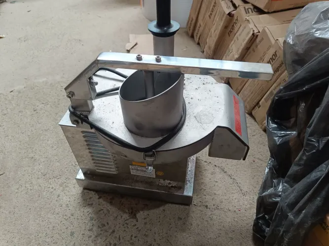 Multiprocessador de alimentos