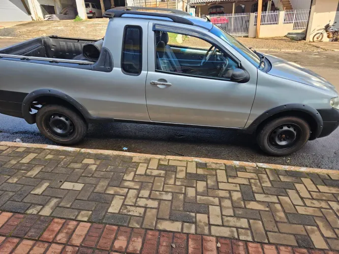 Fiat Strada 1.4 MPI Fire Flex 8V CE 2009