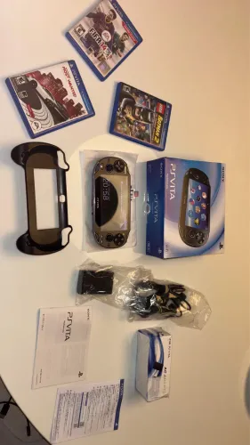 Vendo PlayStation VITA FAT 3G+Wi-Fi com tela OLED (leia a descrição)