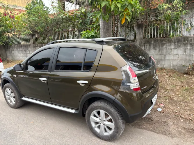 Renault Sandero Stepway Hi-flex 1.6 16V 5P 2012