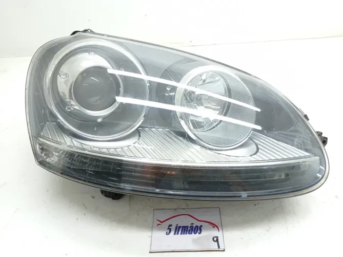 Farol Direito Volkswagen Jetta 2.5 2009 / 2010 Direito