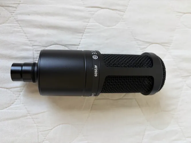 Microfone AT2020